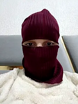 Snapshot of Ahalm chatting on November 30, 2025, 8:09 pm Ahalm online show from November 30, 2025, 8:09 pm