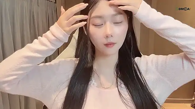 Makinghappymyself  online show from October 27, 2025, 1:01 pm