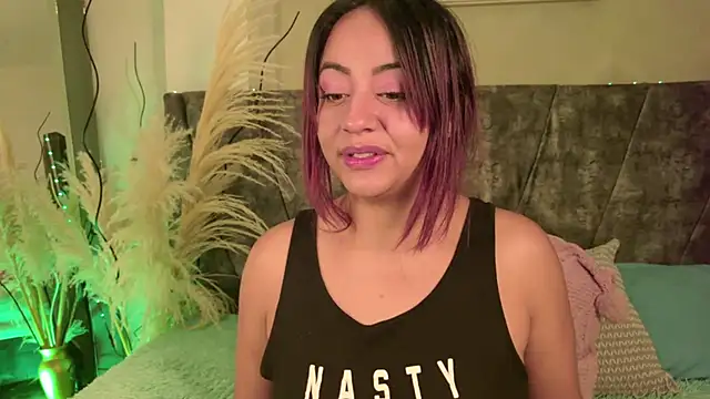 DaniniAnderson online show from June 26, 2026, 10:04 pm