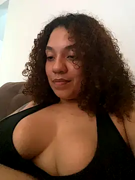 MorganaBelc online show from November 4, 2025, 8:23 pm