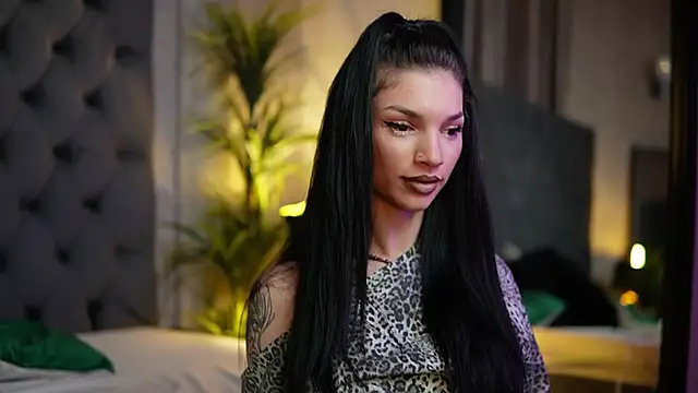 MiamiCoffee online show from October 20, 2025, 6:19 pm