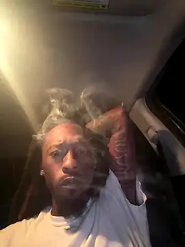 Snapshot of Scattyboo chatting on November 13, 2025, 2:04 am Scattyboo online show from November 13, 2025, 2:04 am