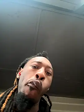 Snapshot of Scattyboo chatting on November 8, 2025, 10:24 pm Scattyboo online show from November 8, 2025, 10:24 pm