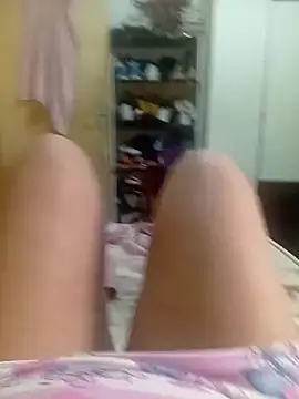 Ravena2290 online show from October 9, 2025, 4:51 pm