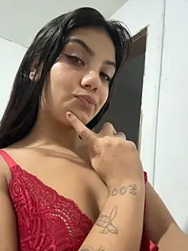 aline2007 online show from November 14, 2025, 3:43 am