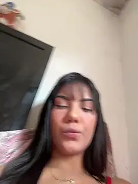 aline2007 online show from September 22, 2025, 4:46 pm