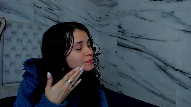 Snapshot of Ari_and_Storm chatting on February 6, 2026, 12:39 am Ari and Storm online show from February 6, 2026, 12:39 am