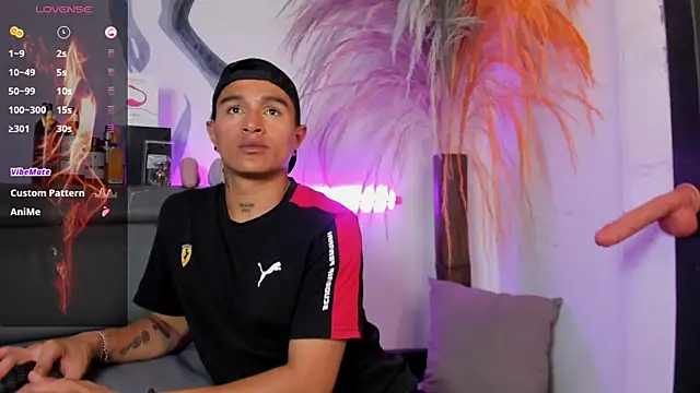 LiamDeep online show from October 26, 2025, 8:42 pm