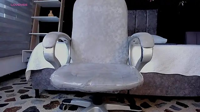 LiamDeep online show from April 14, 2026, 7:52 pm