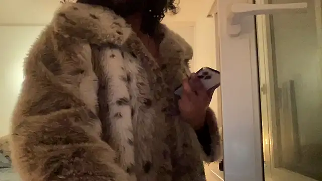 Snapshot of daddyvibes chatting on March 24, 2026, 3:39 am daddyvibes online show from March 24, 2026, 3:39 am