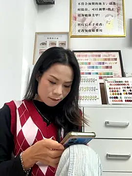 Snapshot of Baby-mmm chatting on October 22, 2025, 6:02 am Baby-mmm online show from October 22, 2025, 6:02 am