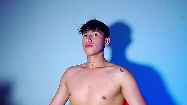 rowanbigboy23 online show from February 4, 2026, 1:11 am