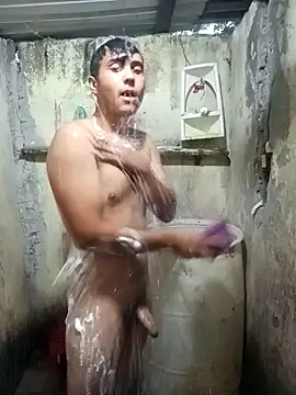 Snapshot of lalop221 chatting on October 10, 2025, 12:00 am lalop221 online show from October 10, 2025, 12:00 am