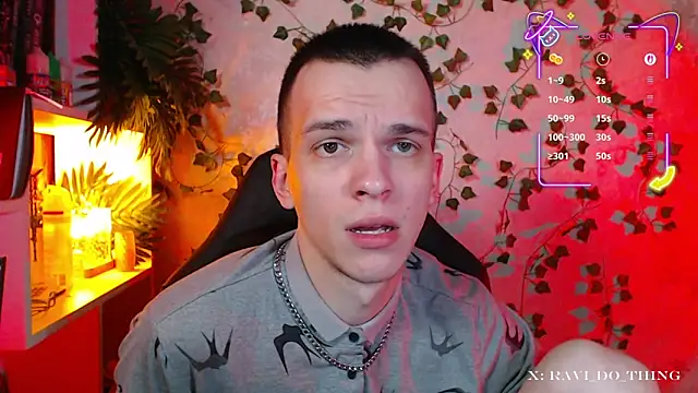 frozen boy online show from September 17, 2025, 3:36 pm