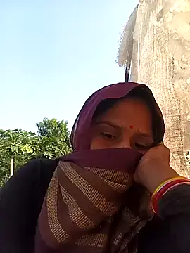 Snapshot of Sheema_tyagi chatting on November 10, 2025, 10:20 am Sheema tyagi online show from November 10, 2025, 10:20 am