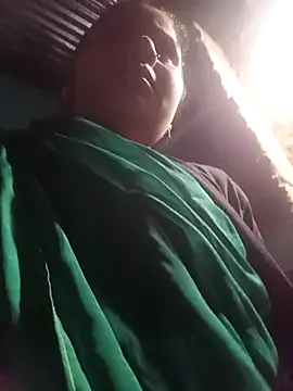 Snapshot of Sheema_tyagi chatting on November 23, 2025, 6:29 pm Sheema tyagi online show from November 23, 2025, 6:29 pm