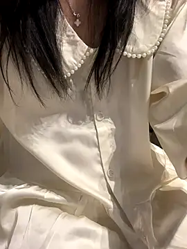 tran my online show from November 21, 2025, 12:15 pm