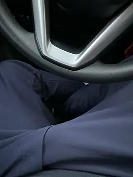 camboys poyraz online show from October 9, 2025, 3:01 pm