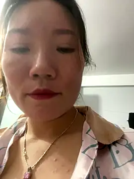 Snapshot of Pyy07 chatting on November 15, 2025, 12:20 pm Pyy07 online show from November 15, 2025, 12:20 pm