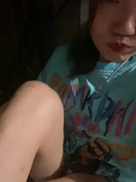 Snapshot of Pyy07 chatting on December 3, 2025, 1:32 pm Pyy07 online show from December 3, 2025, 1:32 pm