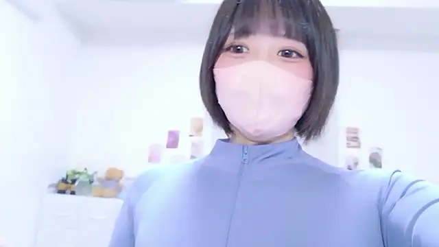 Hinata Sun online show from March 18, 2026, 12:08 pm