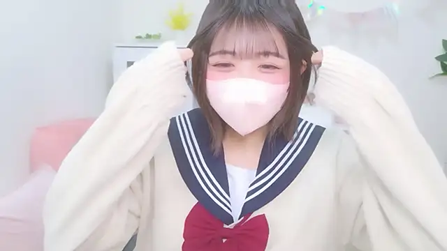 Hinata Sun online show from October 25, 2025, 1:45 pm