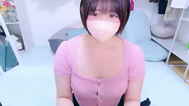 Hinata Sun online show from June 2, 2026, 11:21 am