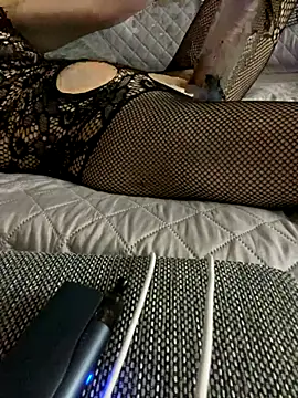 bananasex204 online show from November 20, 2025, 3:45 pm