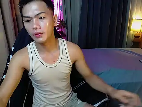 Snapshot of alex_cummer chatting on November 24, 2025, 5:35 pm alex cummer online show from November 24, 2025, 5:35 pm