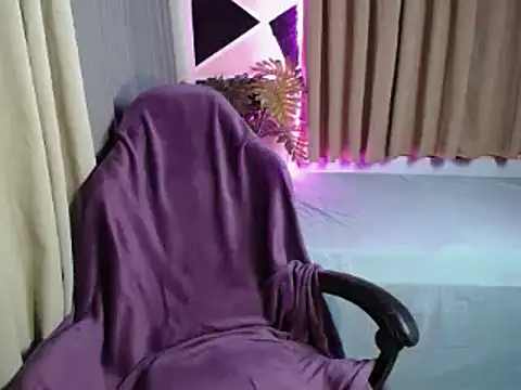 Snapshot of alex_cummer chatting on November 12, 2025, 2:43 pm alex cummer online show from November 12, 2025, 2:43 pm