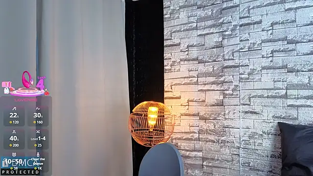 Snapshot of Kiara_Zahiri__ chatting on November 24, 2025, 10:59 am Kiara Zahiri online show from November 24, 2025, 10:59 am