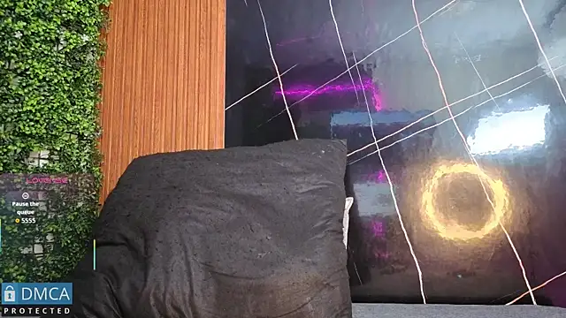 Snapshot of Kiara_Zahiri__ chatting on November 14, 2025, 11:14 am Kiara Zahiri online show from November 14, 2025, 11:14 am