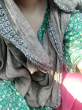 Snapshot of hezabi_queen07 chatting on September 10, 2025, 10:25 am hezabi queen07 online show from September 10, 2025, 10:25 am