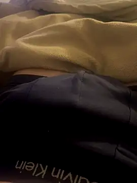 ppeterb online show from November 11, 2025, 3:01 am