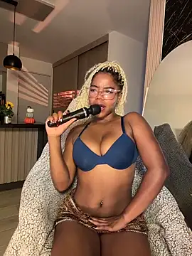 Snapshot of Sweet-Jade chatting on October 29, 2025, 10:42 pm Sweet-Jade online show from October 29, 2025, 10:42 pm