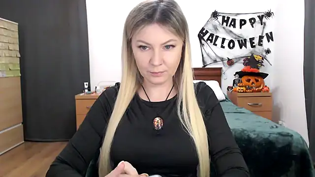 Snapshot of ParadiseAlina chatting on October 27, 2025, 7:37 pm ParadiseAlina online show from October 27, 2025, 7:37 pm