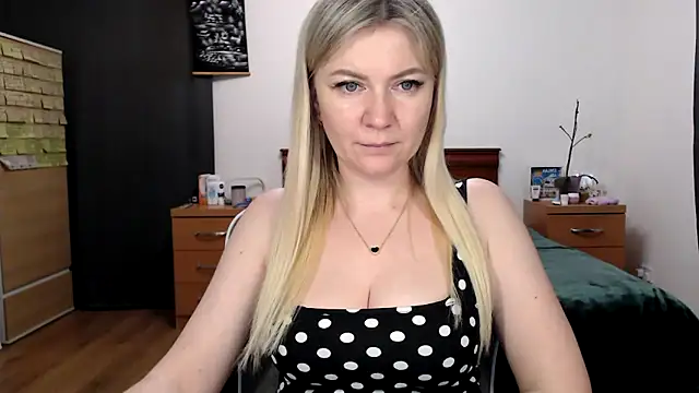 ParadiseAlina online show from March 27, 2026, 6:53 pm