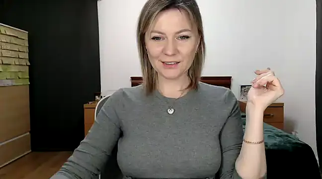 Snapshot of ParadiseAlina chatting on February 2, 2025, 7:25 pm ParadiseAlina online show from February 2, 2025, 7:25 pm