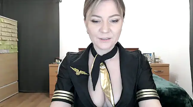 Snapshot of ParadiseAlina chatting on January 29, 2025, 6:39 pm ParadiseAlina online show from January 29, 2025, 6:39 pm