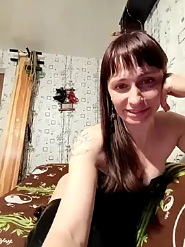 Lietta  online show from April 15, 2026, 5:39 pm