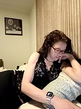 JezebelDutch online show from March 12, 2026, 2:10 pm