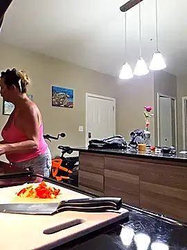 Snapshot of Calimarina chatting on February 22, 2026, 7:00 am Calimarina online show from February 22, 2026, 7:00 am