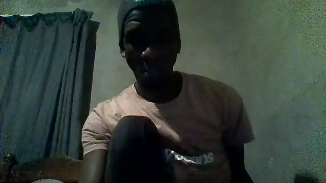 Snapshot of longdickson12345 chatting on May 18, 2026, 11:31 pm longdickson12345 online show from May 18, 2026, 11:31 pm