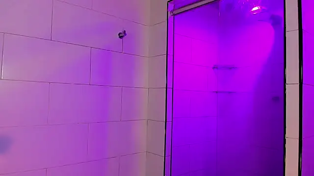 Snapshot of Ana_sophia_ chatting on December 16, 2025, 11:25 am Ana sophia online show from December 16, 2025, 11:25 am