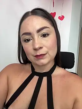 Amelia laurent online show from February 14, 2026, 7:36 pm