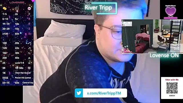 Snapshot of RiverTripp chatting on June 4, 2026, 3:44 am RiverTripp online show from June 4, 2026, 3:44 am