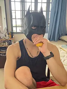 anhkiet huang online show from November 24, 2025, 5:07 am