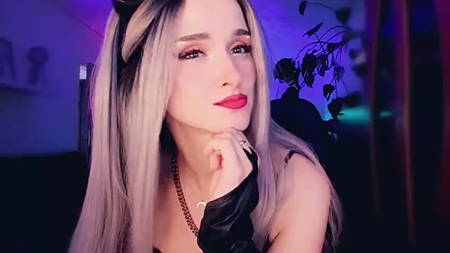 MistressJolie online show from October 25, 2025, 10:58 am