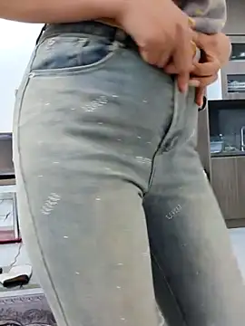 susu baby online show from March 17, 2026, 1:47 pm