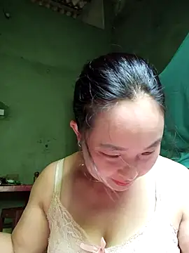 suki-lady online show from September 12, 2025, 1:50 am